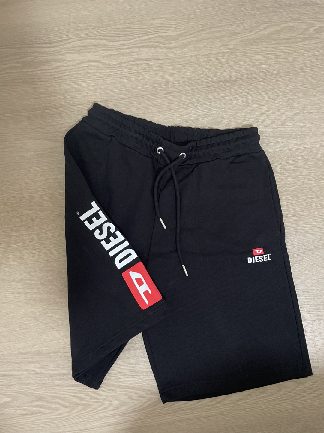 NEVER WORN .Diesel Men's Black Shorts Size M . NEVER WORN