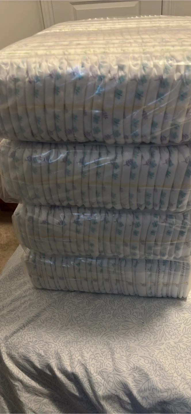 Kirkland Size 2 Diapers thumbnail