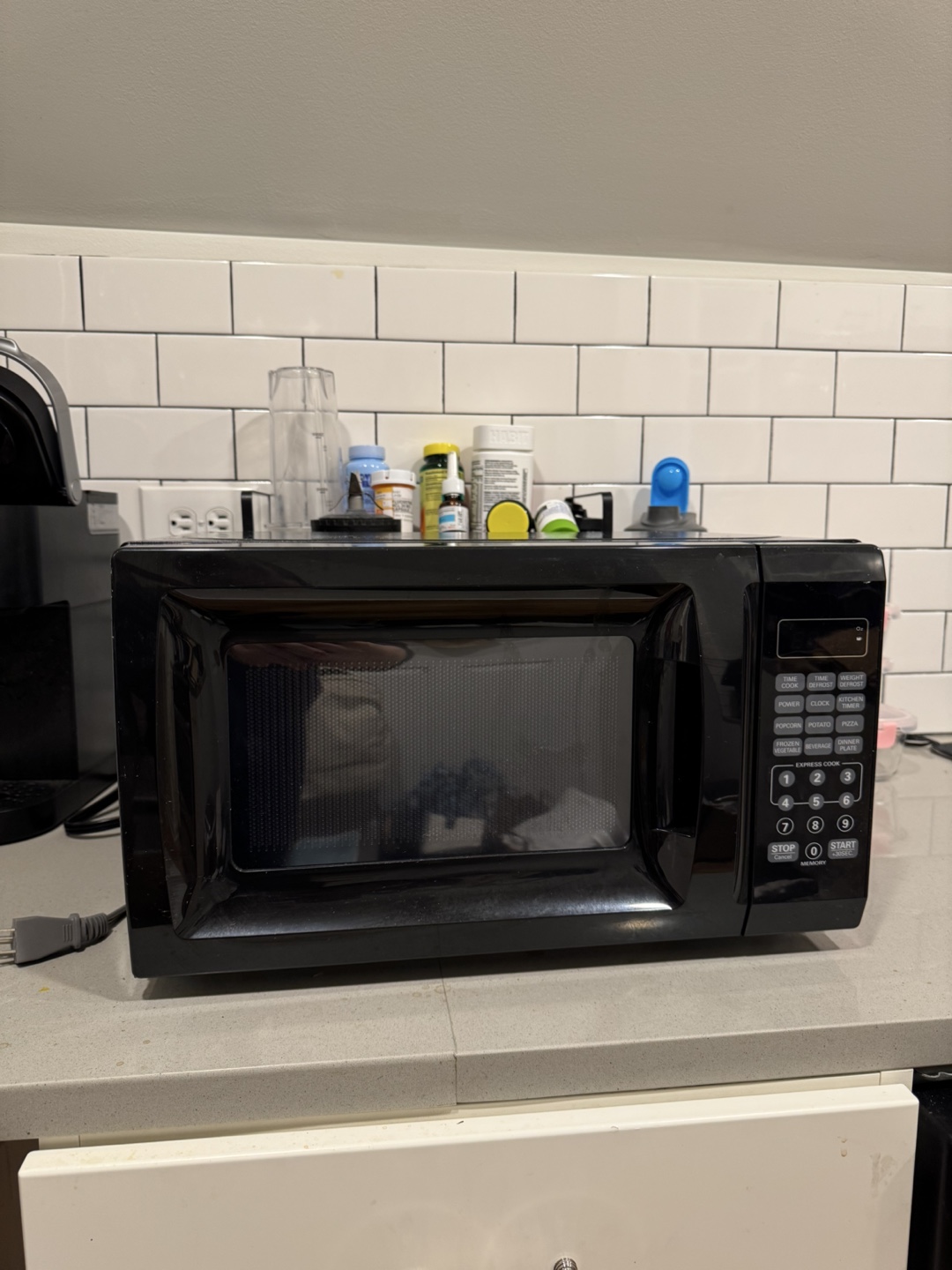 Black 700-Watt Microwave