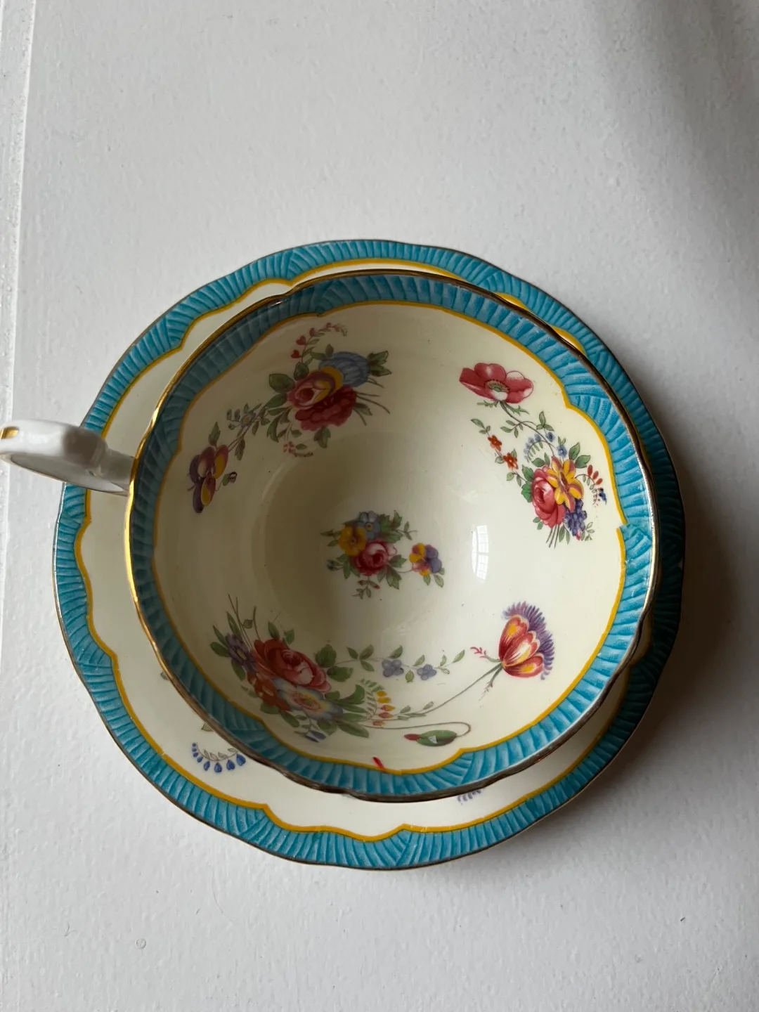 Aynsley Teacup image indicator(2)
