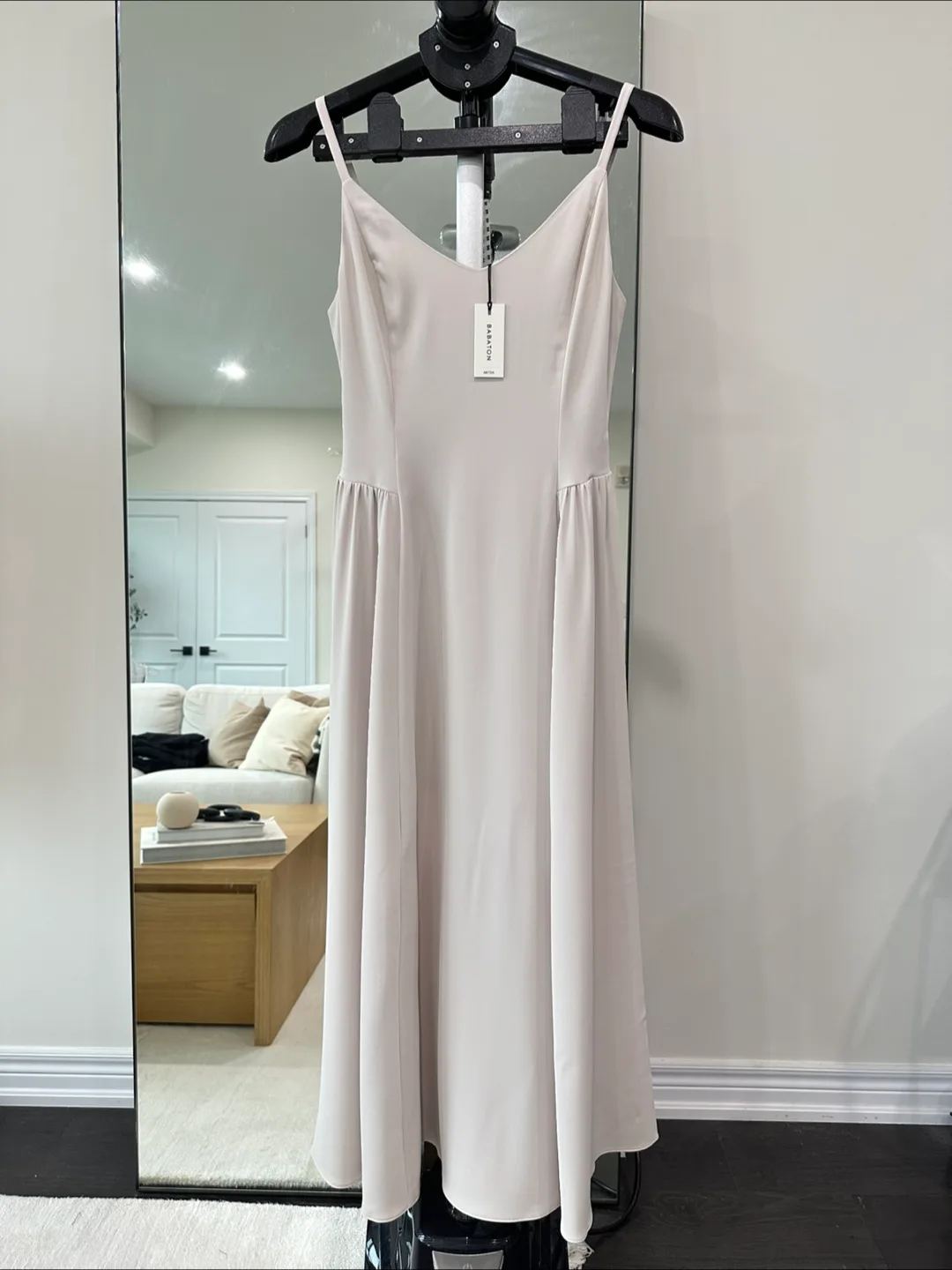 Aritzia Technique Dress Size 6 NWT thumbnail