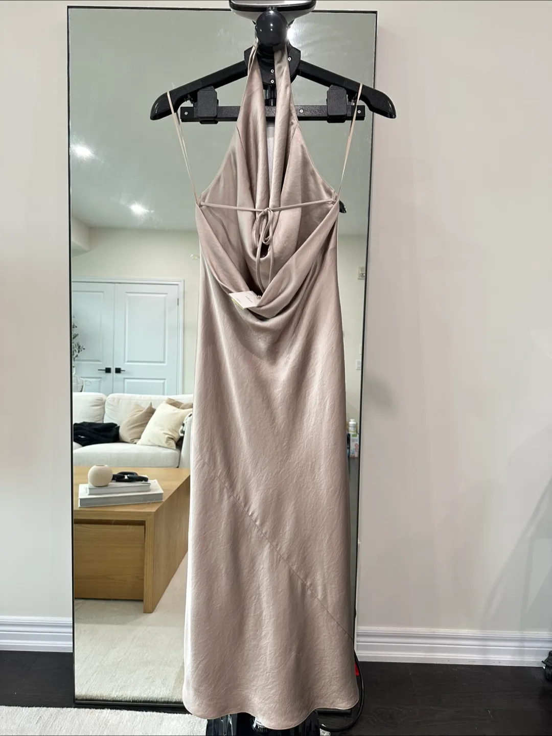 Aritzia Brittany Dress Size S NWT image indicator(4)