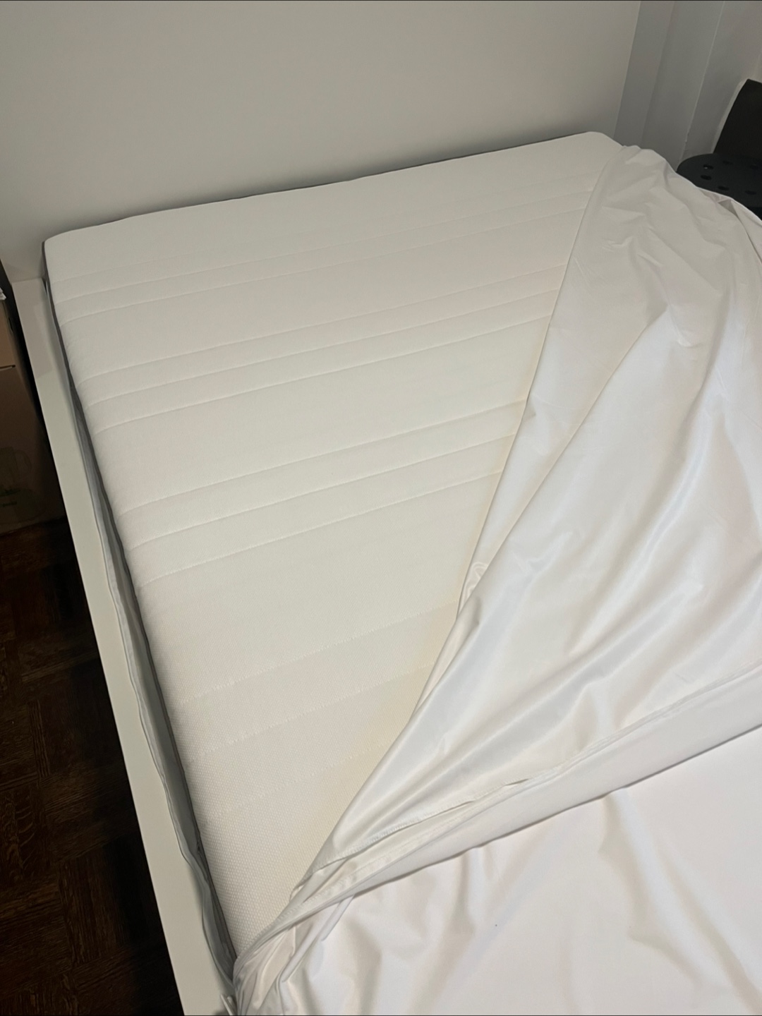 Queen size Mattress - pickup Saturday morning only - photo 3
