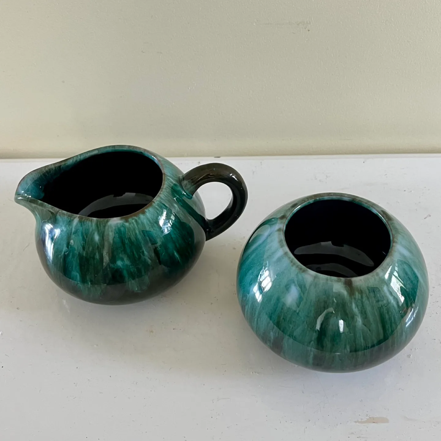 Blue Mountain Pottery Cream & Sugar set image indicator(2)