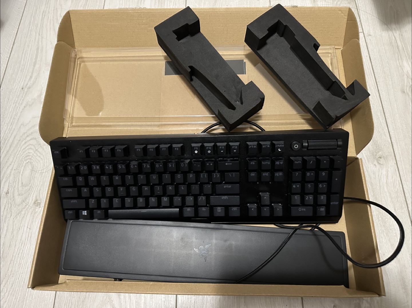 Razer BlackWidow V3 Green Mechanical Keyboard - Classic Black