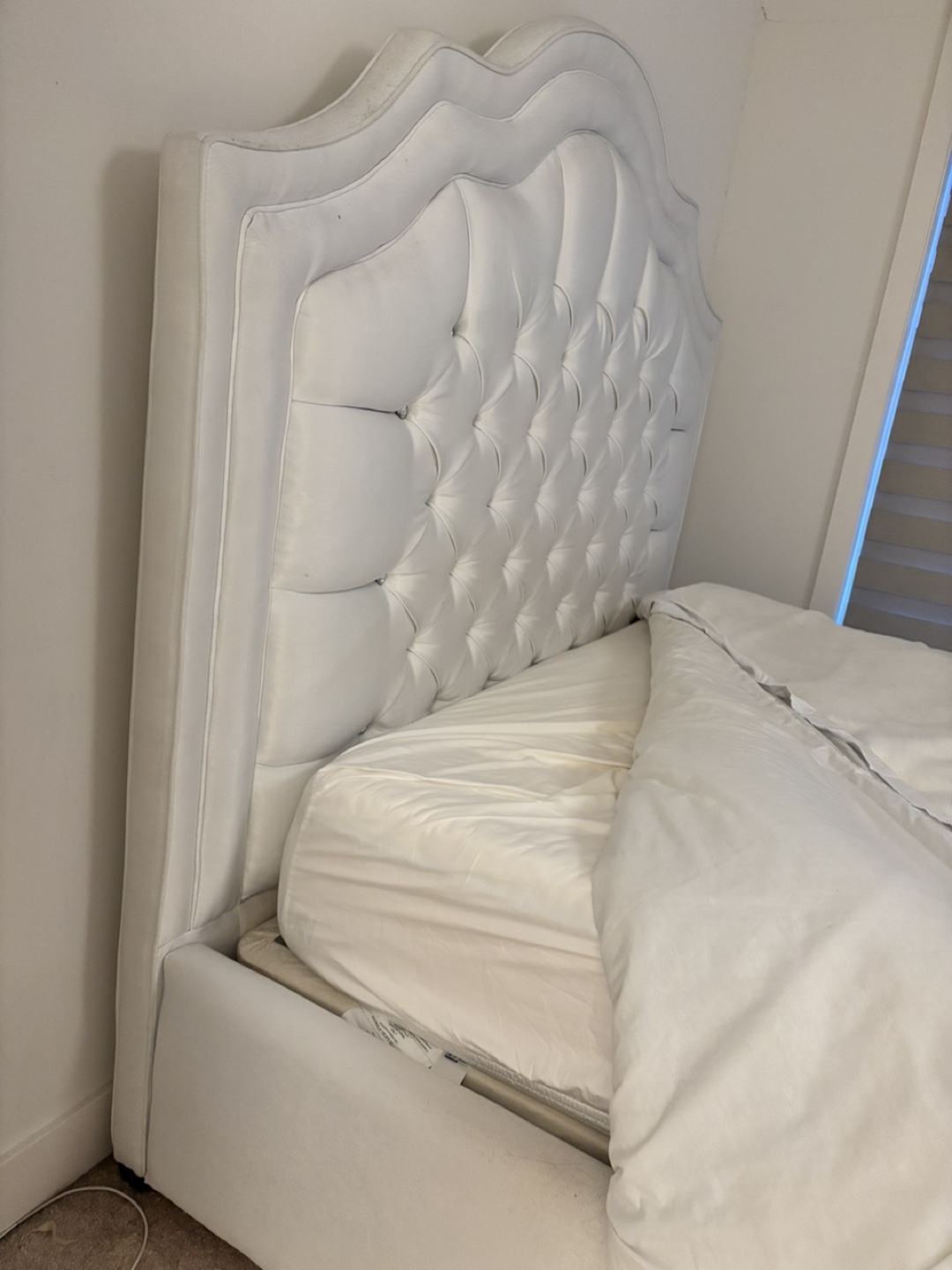 Queen Size Upholstered Bed Frame with Bench - photo 3