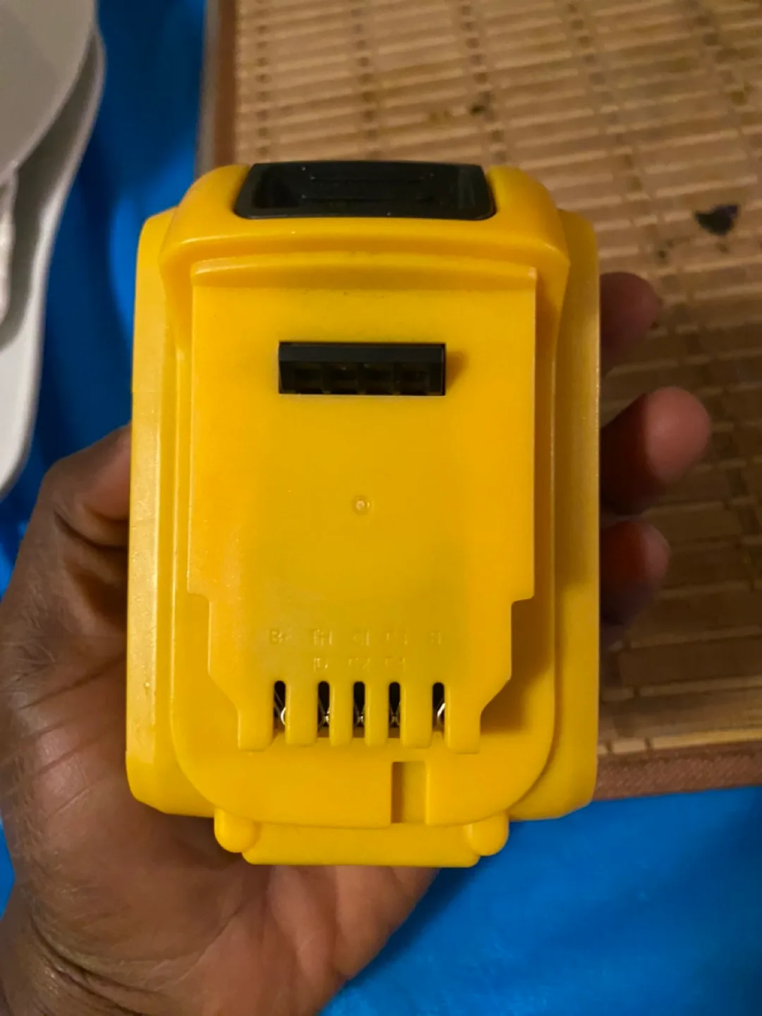 20V MAX Lithium 5.0Ah Battery image indicator(2)