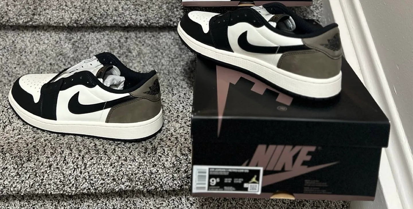 $195 brandnew Nike Air Jordan 1 Low OG 'Dark Mocha'