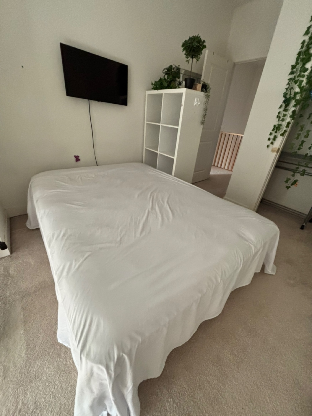Queen Mattress and Box Spring Set - photo 2