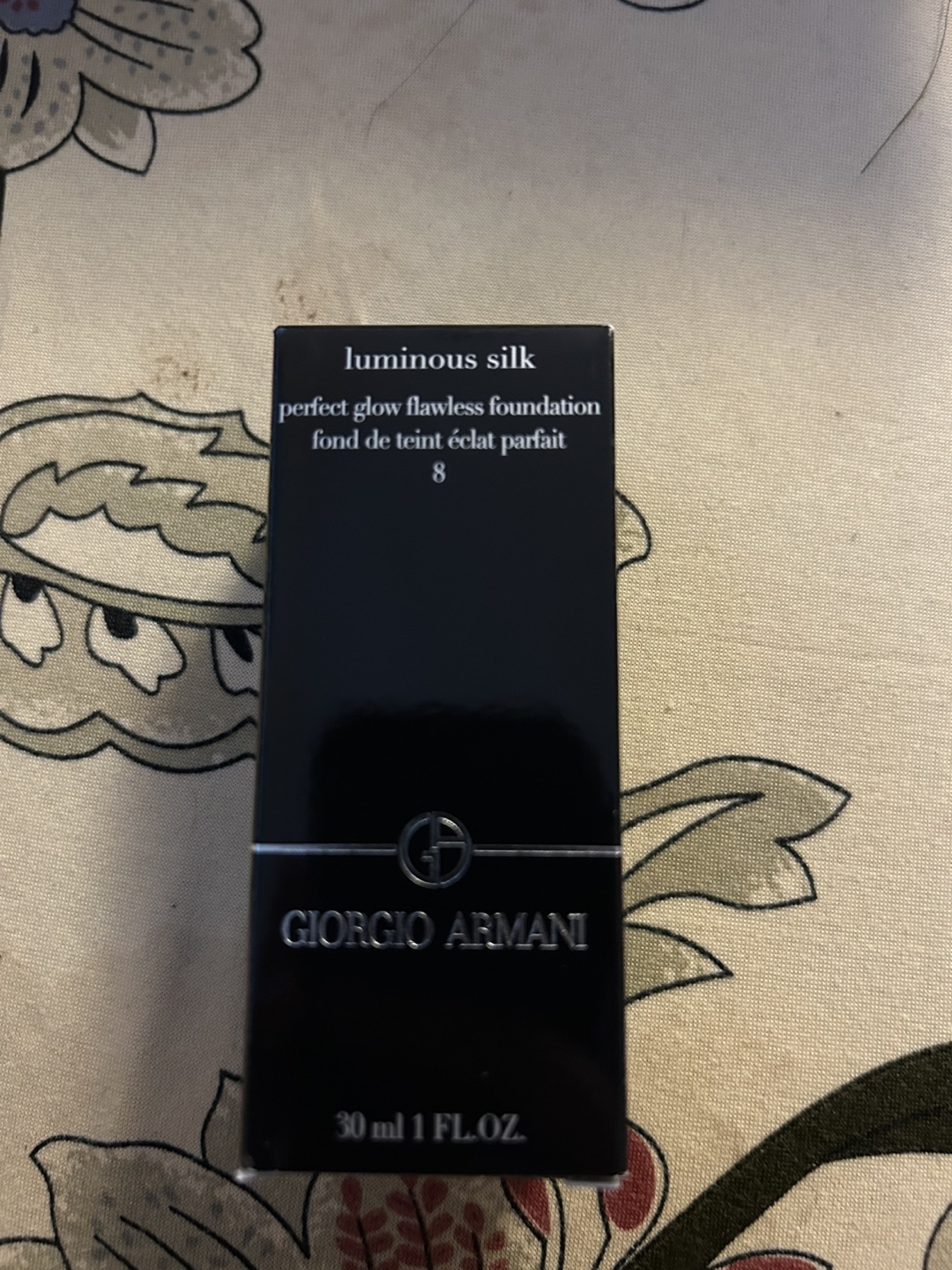 Giorgio Armani Luminous Silk Foundation - Shade 8 - photo 4