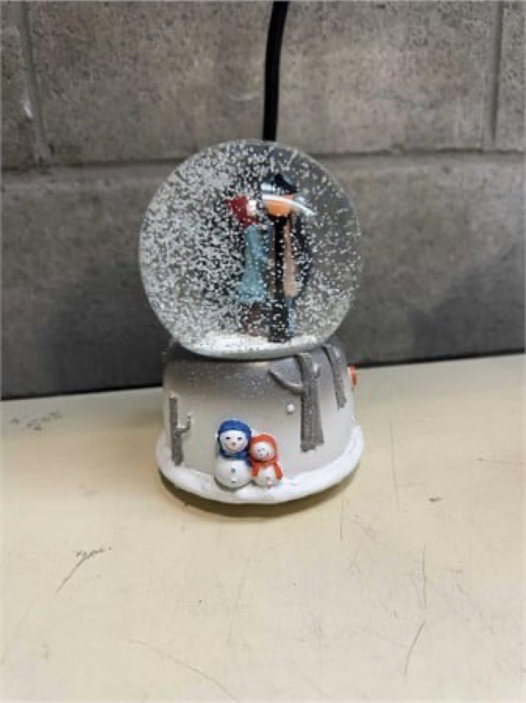 Romantic Couple Snow Globe Music gift Box - photo 2