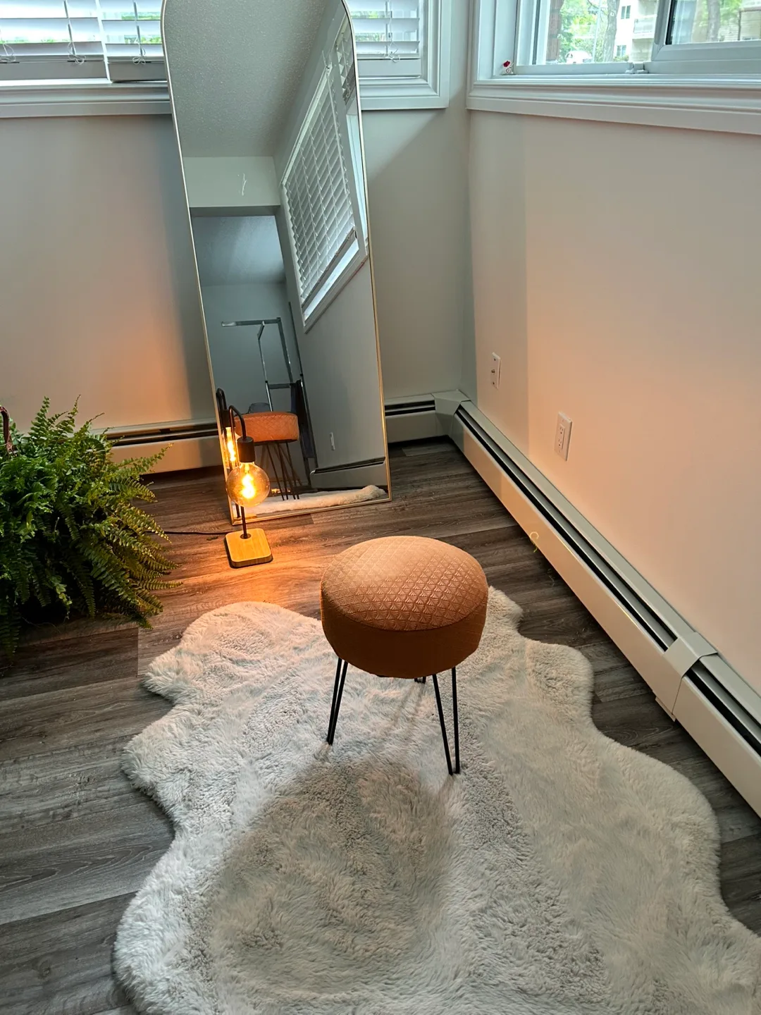 Mid-Century Modern Round Upholstered Ottoman Stool thumbnail