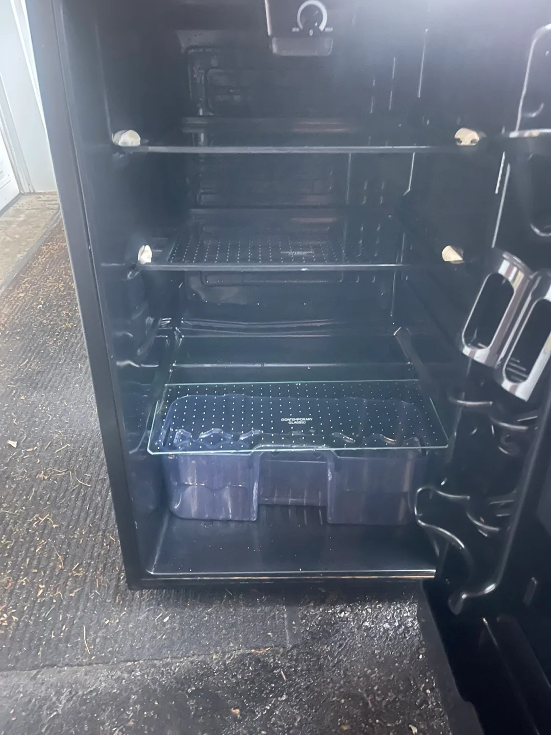 Mini Fridge - Black image indicator(7)