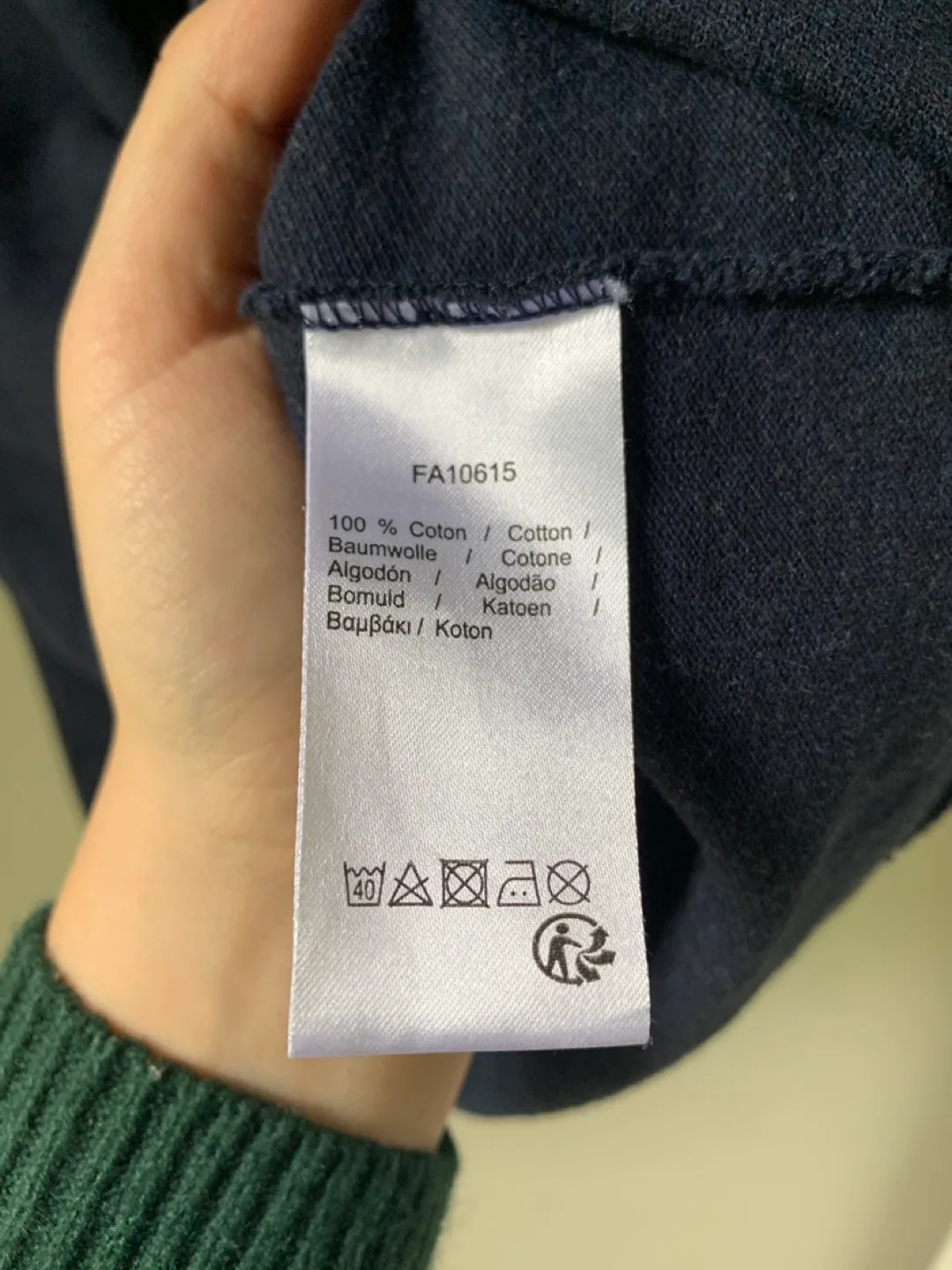 Lacoste Classic Fit Men's Polo Shirt - Size XL image indicator(5)