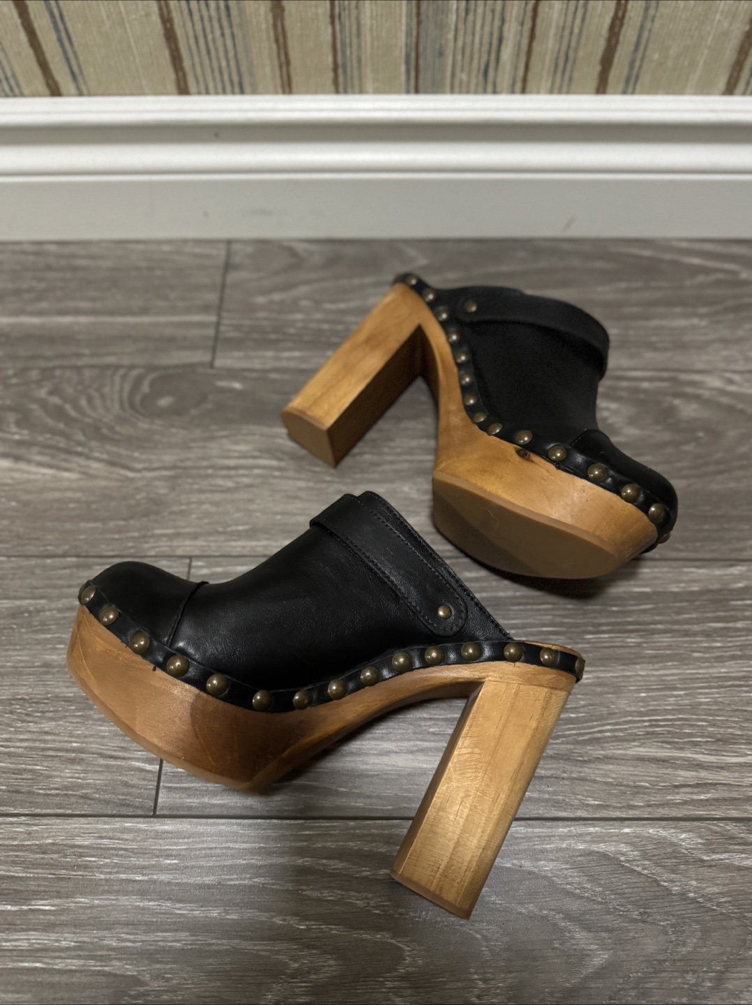 Jeffrey Campbell WOODIES platform Clogs (Gently Used) - photo 5