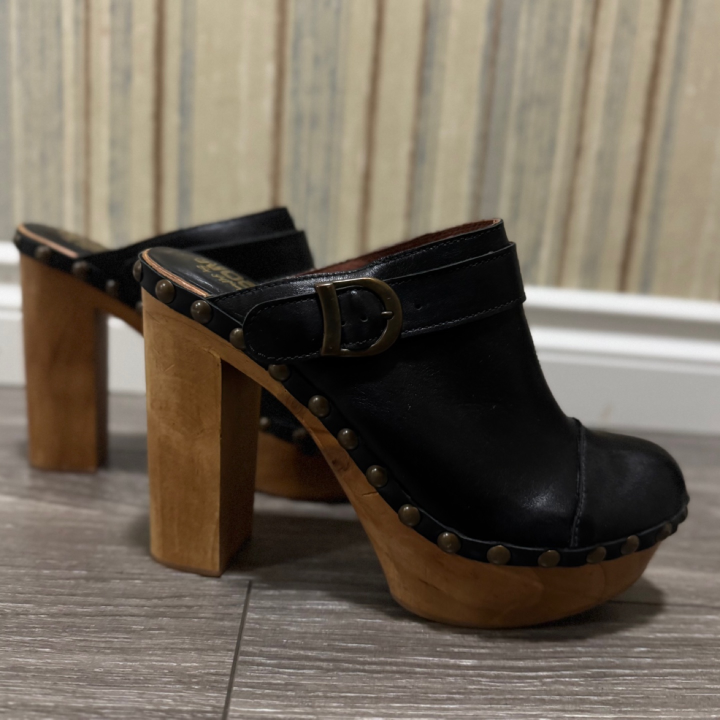 Jeffrey Campbell WOODIES platform Clogs (Gently Used) - photo 4