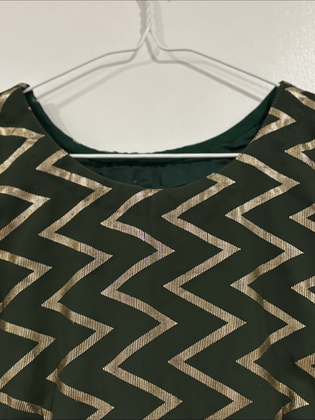 Women's Green and Gold Zigzag Print Peplum Top - photo 5