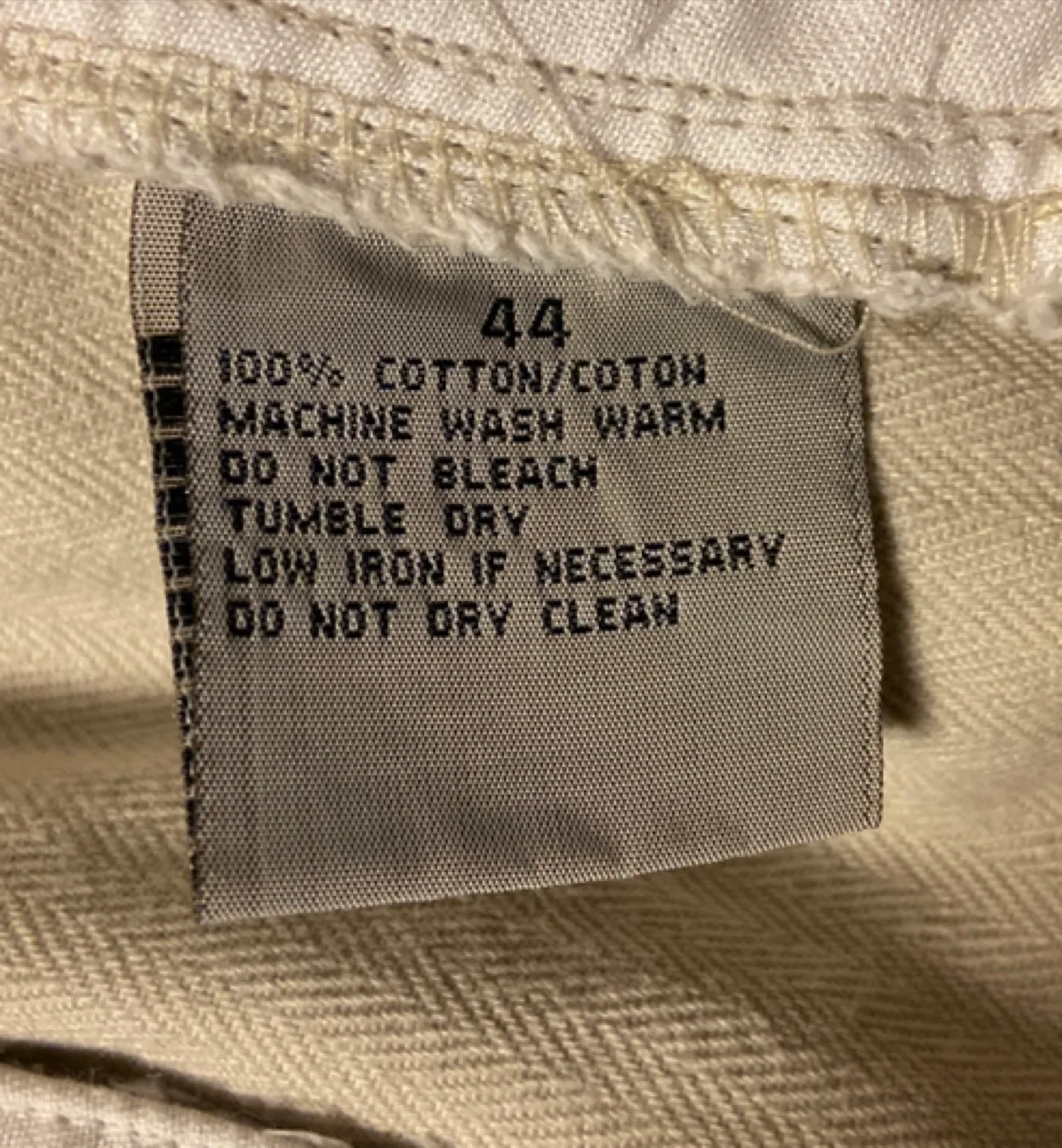 Men's Khaki Shorts Size 44 image indicator(2)