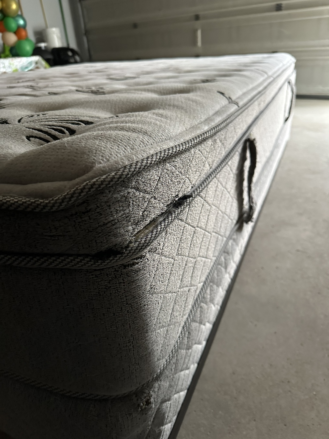 Queen Bed - photo 3