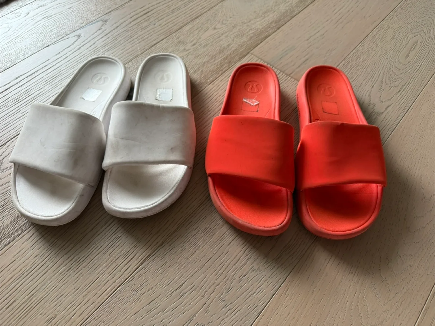 Lululemon womans size 8 sandals $30 each thumbnail