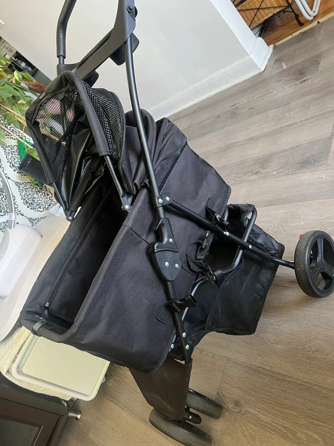 Pet stroller, black, foldable image indicator(3)