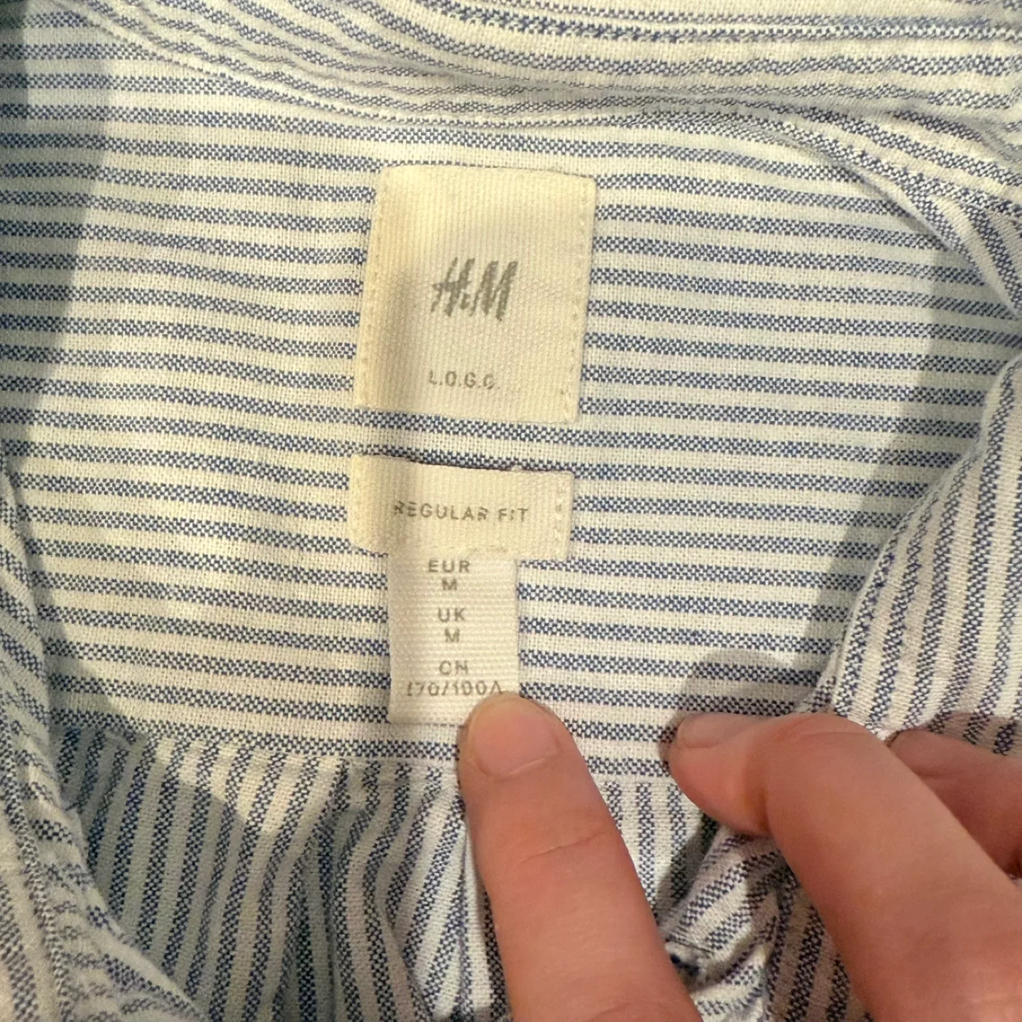 Men's H&M Blue Striped Long Sleeve Shirt - size M image indicator(2)