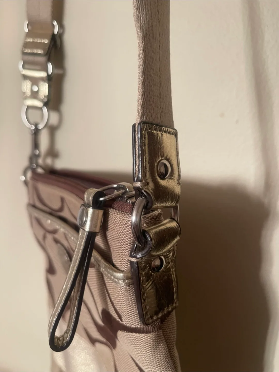 Coach Signature Brown and Beige Crossbody Bag image indicator(3)
