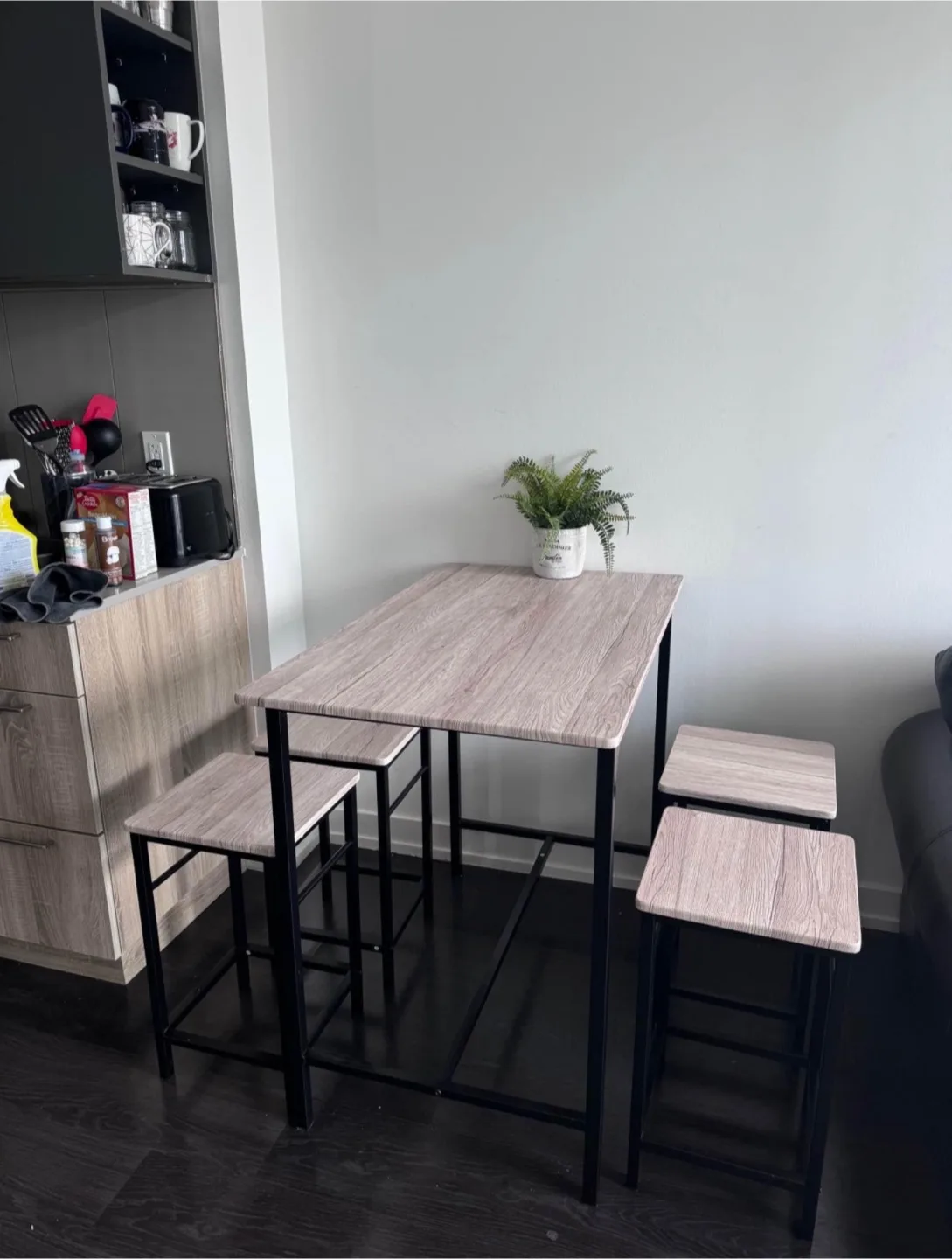 Kitchen Breakfast Table with 4 Stools image indicator(3)