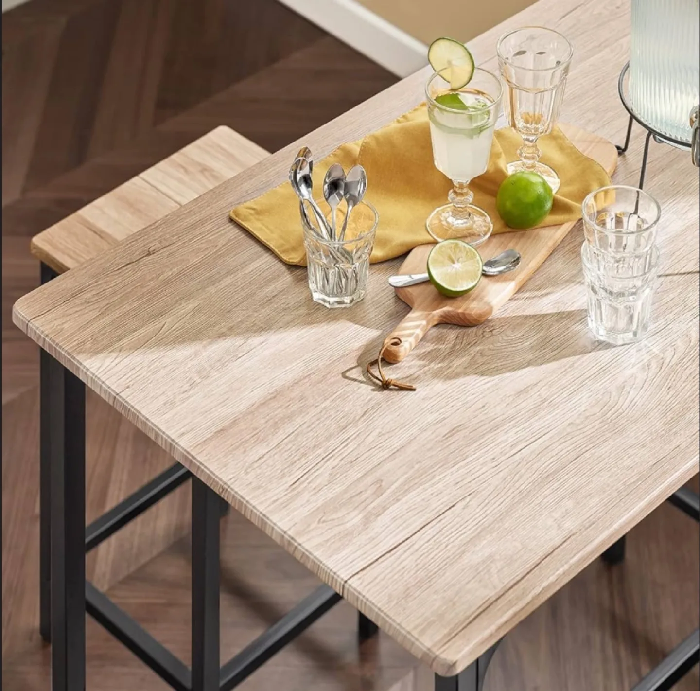 Kitchen Breakfast Table with 4 Stools image indicator(6)