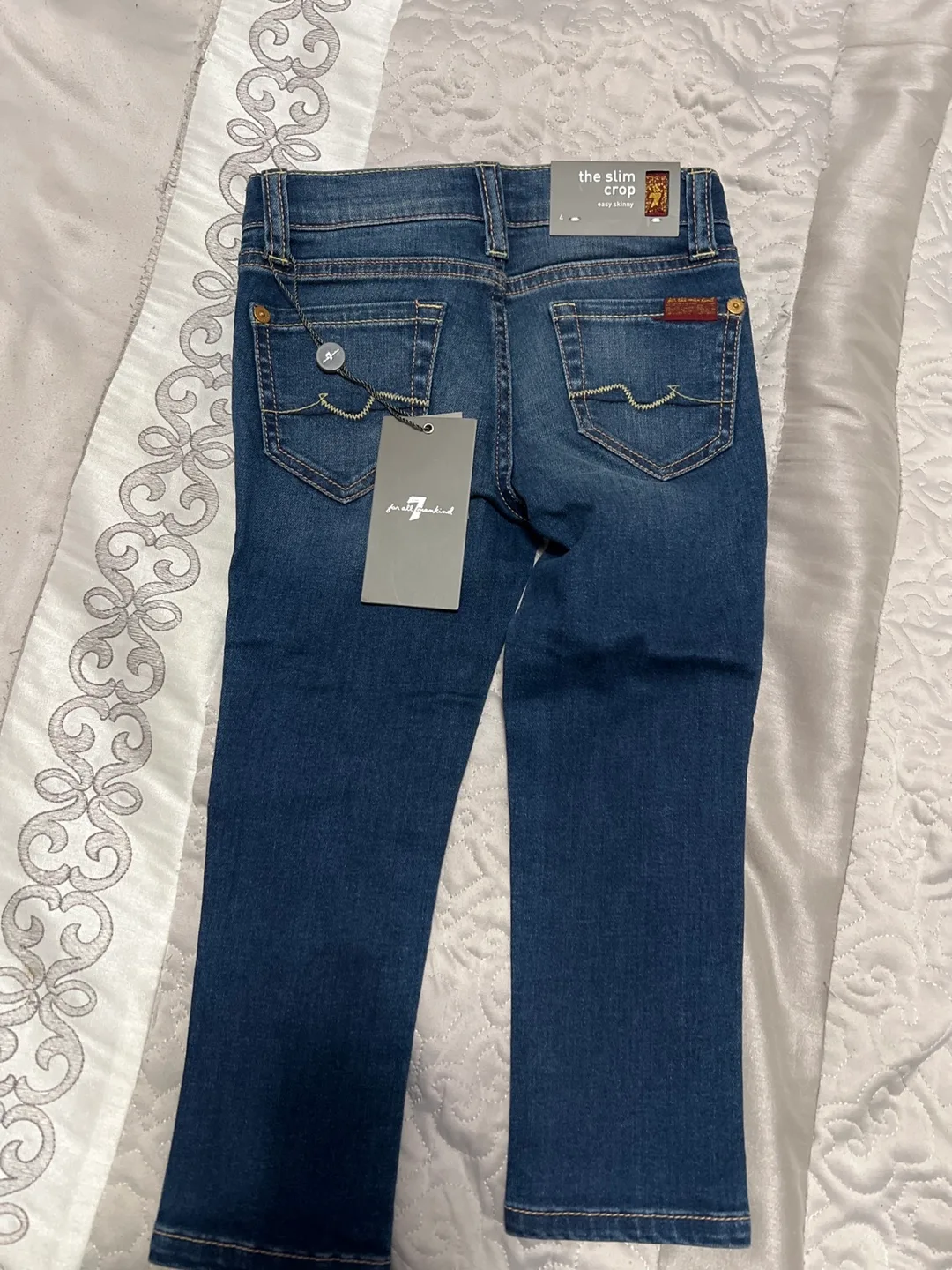 7 For All Mankind Girls Slim Crop Jeans Size 4 image indicator(2)