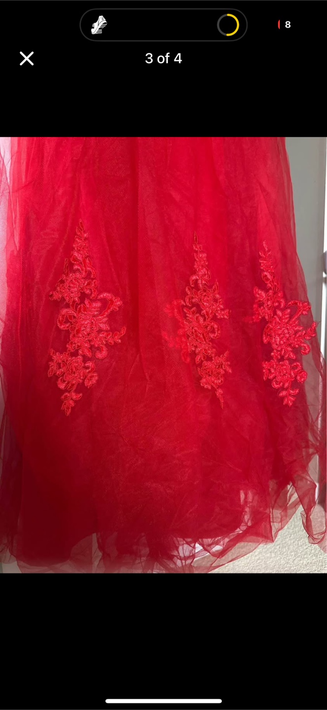 Stunning Red Lace Formal Gown - photo 3