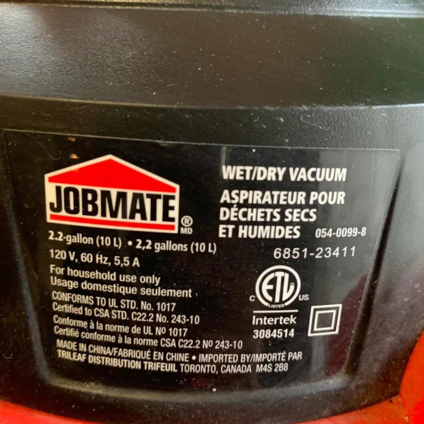 Jobmate 2.2-gallon Wet/Dry Vacuum image indicator(4)