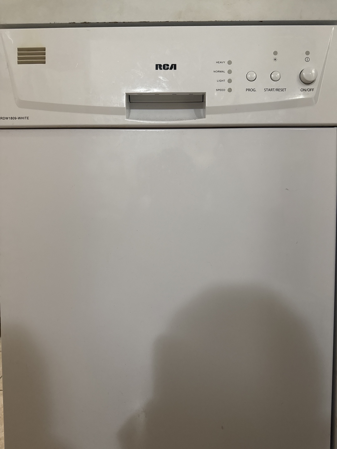 Portable RCA RDW1809-WHITE Built-in Dishwasher