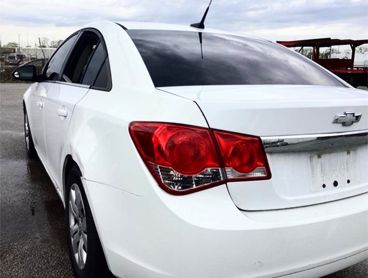133k miles - 2012 Chevrolet Cruze - White Sedan - Used - photo 4