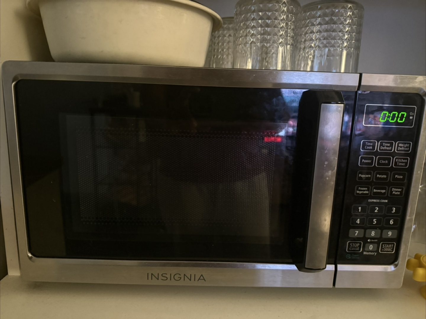 Insignia Microwave - Gently Used