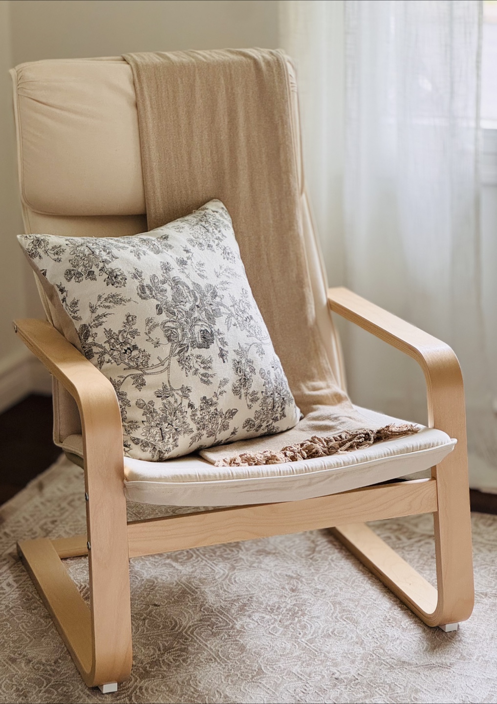 IKEA PELLO Armchair – Holmby Natural | Excellent Condition