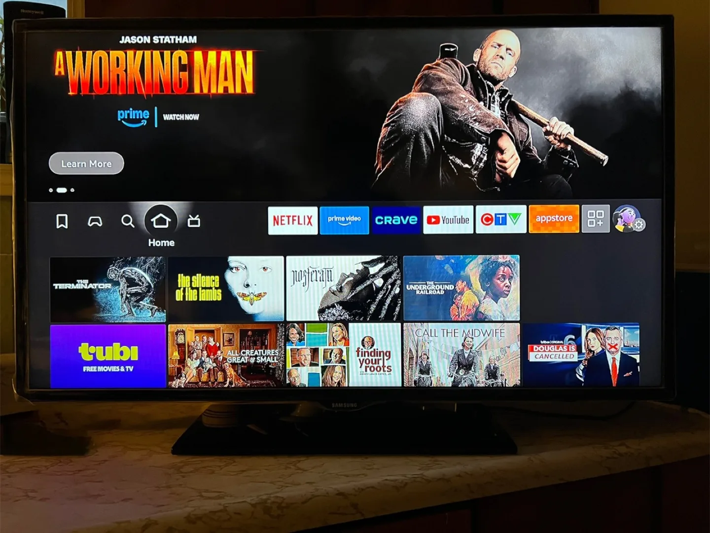 46" Samsung TV for repair * READ * image indicator(2)