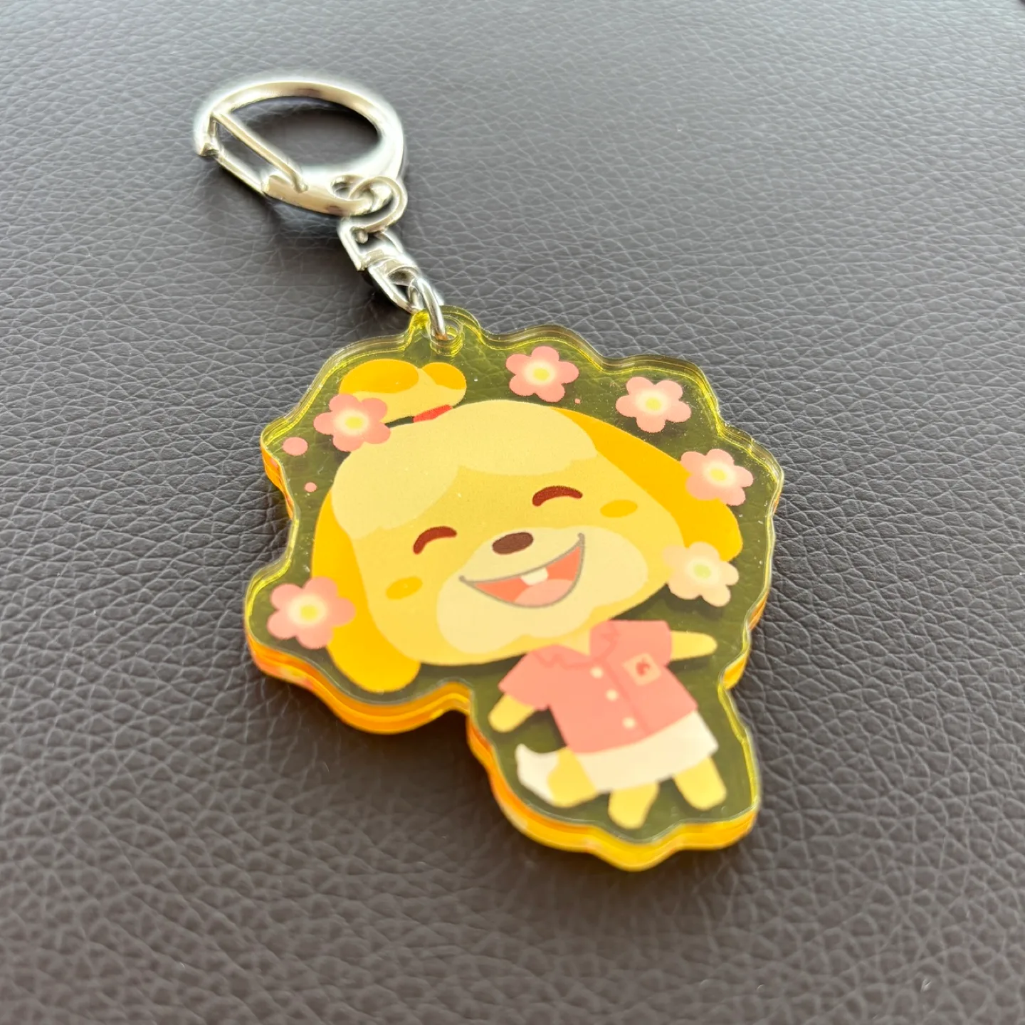 Isabelle - Animal Crossing Acrylic Keychain thumbnail