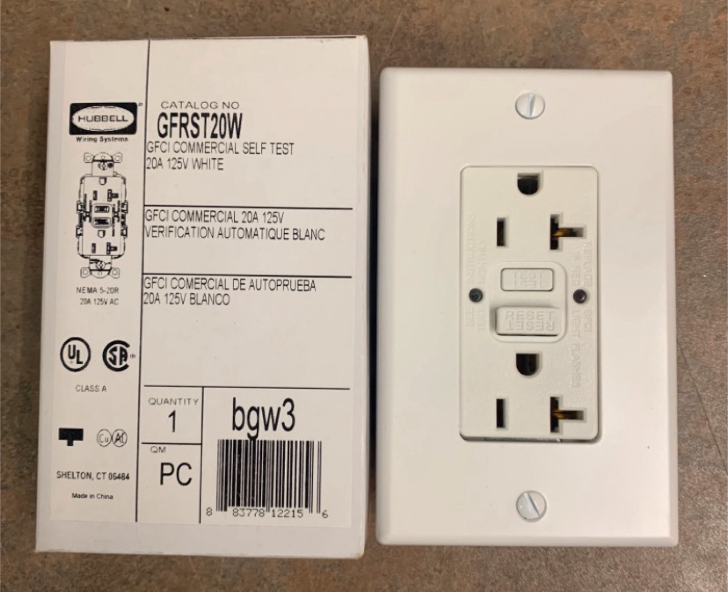 Hubbell GFCI, 20 Amp, 125V, Receptacle, Brand New
