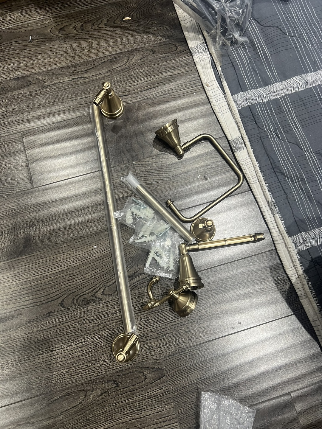 Delta Mylan 4-Piece Bathroom Accessory Set - Champagne Bronze - photo 2