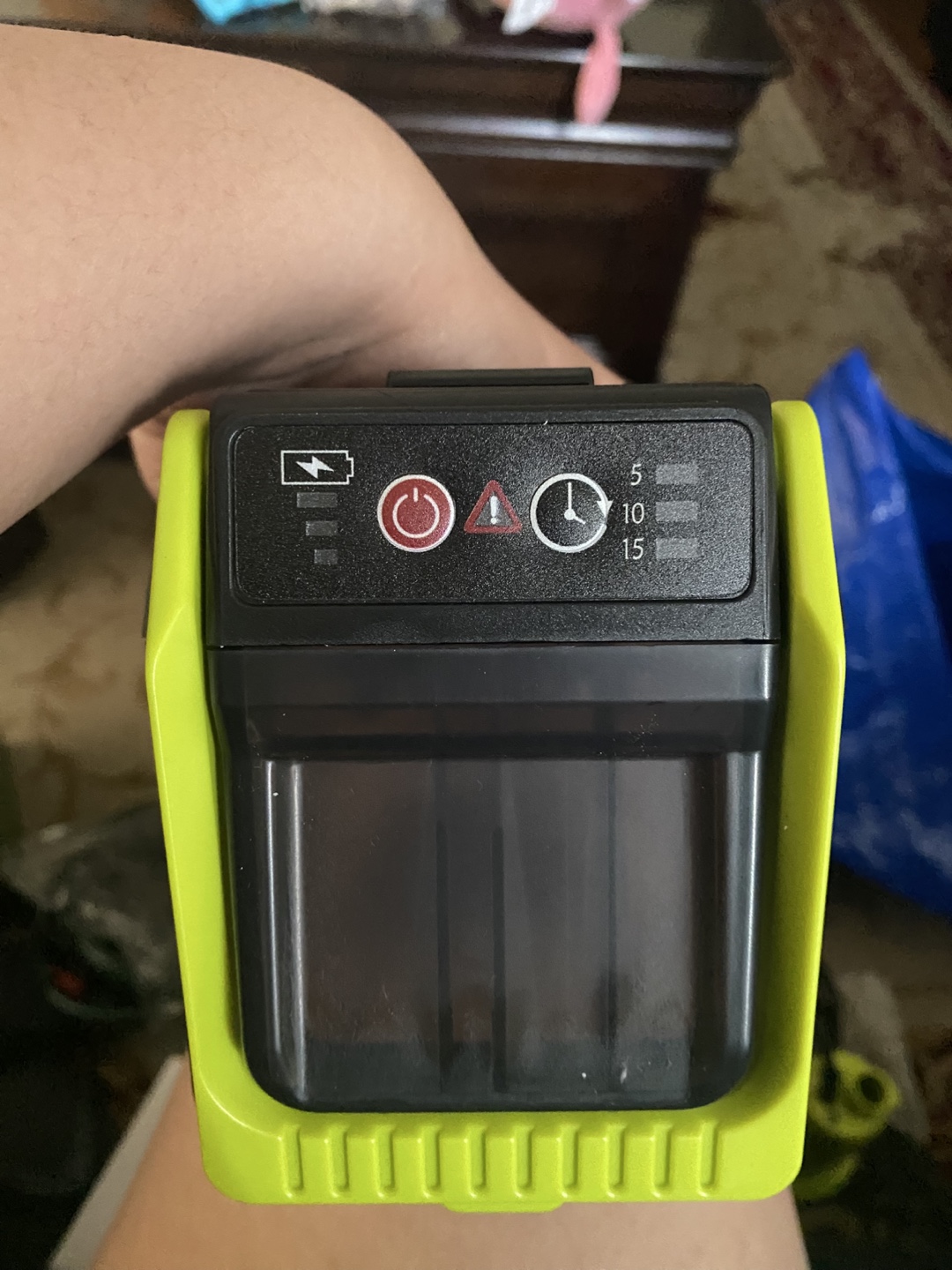 FLUENTPOWER Submersible Battery Water Pump Kit - photo 3