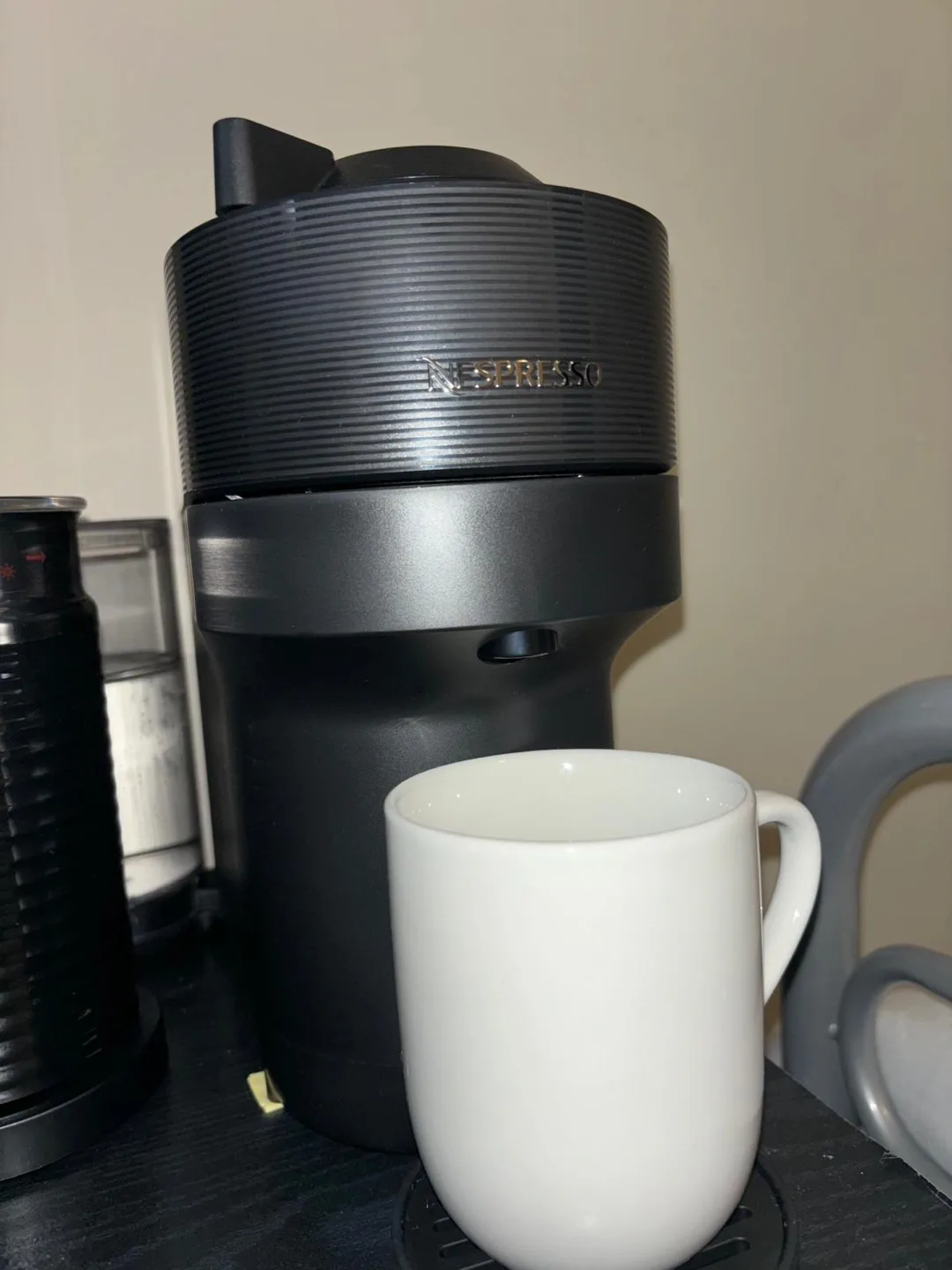 Moving Sale, Nespresso Coffee Machine + Aeroccino Milk Frother image indicator(2)