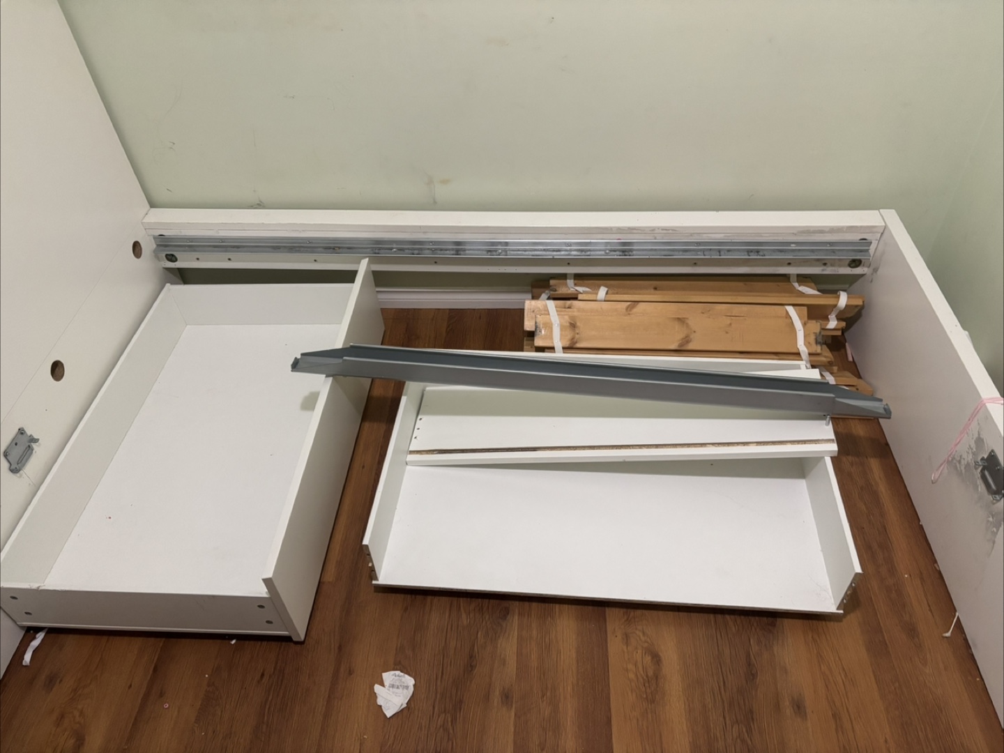 Queen size IKEA MALM White Bed Frame with Drawers - Disassembled - photo 4