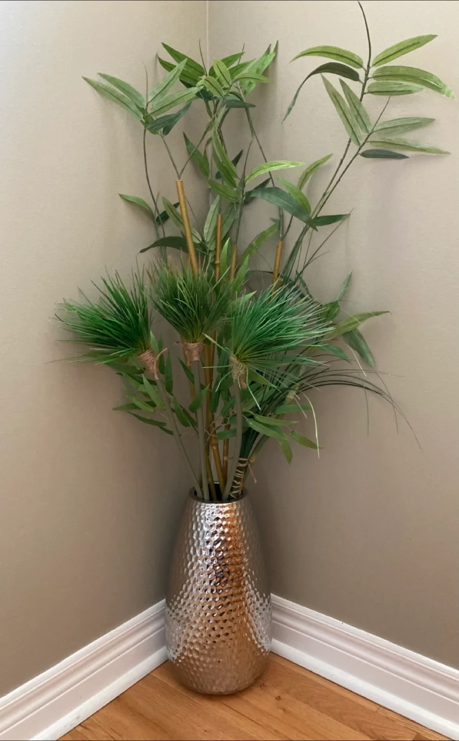 Ceramic vase with artificial plant stems. Stouffville pickup thumbnail