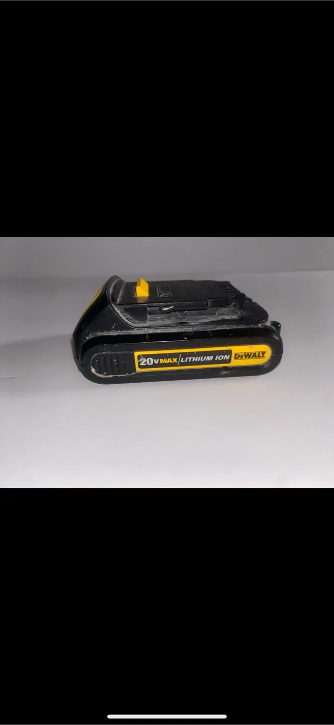 Dewalt 20V Max Cordless Drill image indicator(2)