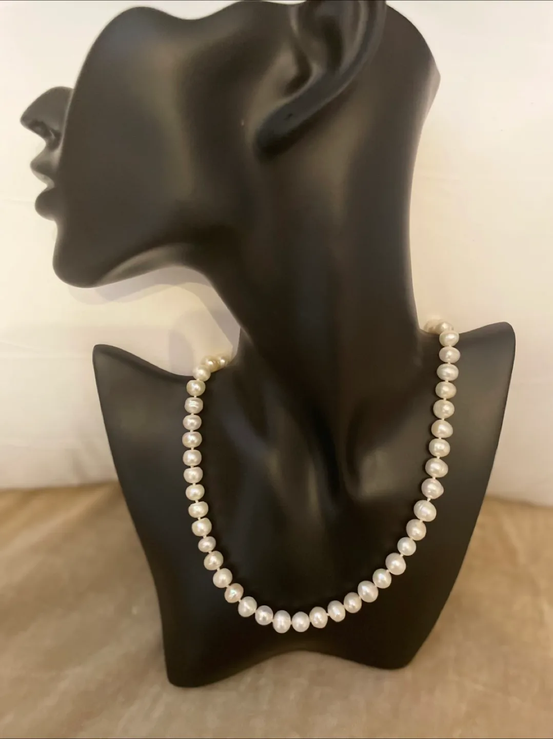 Elegant Pearl Necklace – Gift Box Included thumbnail