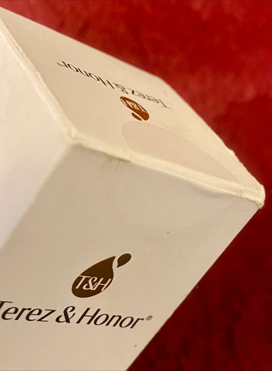 Terez & Honor TremellaGlo Essence - Vegan Face Essence image indicator(4)