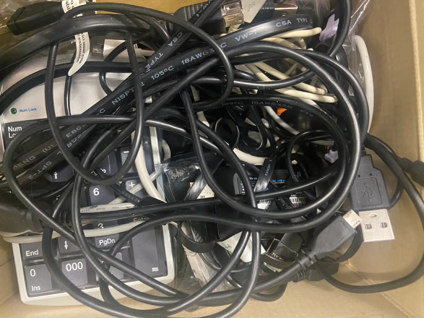 Assorted Cables and Extension Cords image indicator(3)