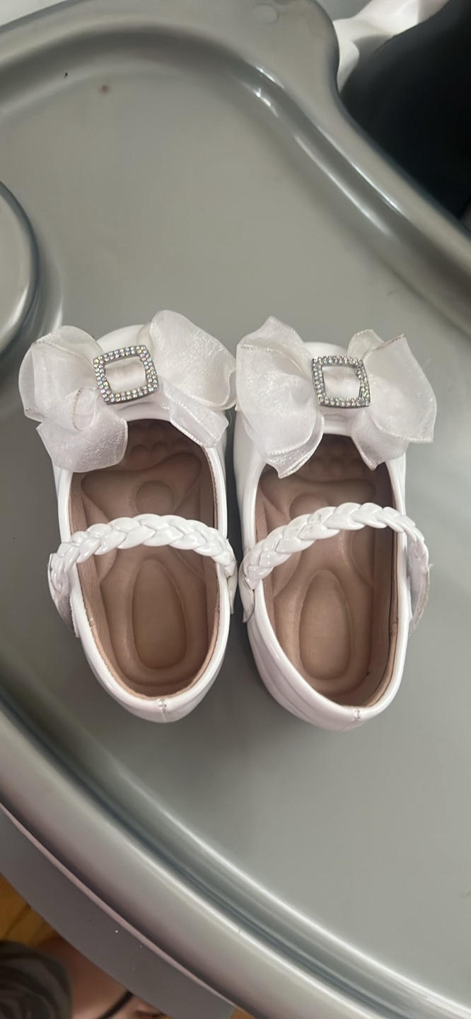 Baby Girl's White Dress Shoes Size 5.5