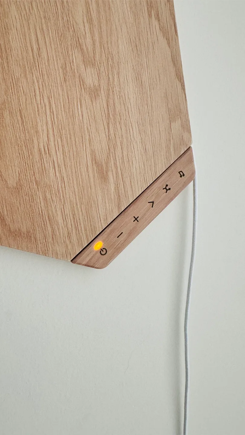 8lite Hexagon LED Wall Light - 7 Panels image indicator(4)